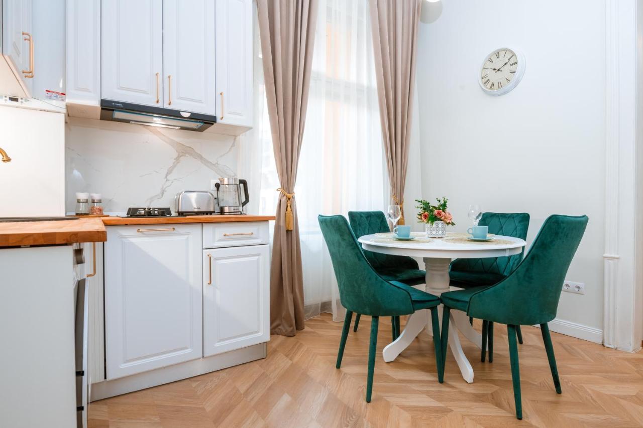 Apartament De Lux Central, P-Ta Matei Corvin Cluj-Napoca Luaran gambar